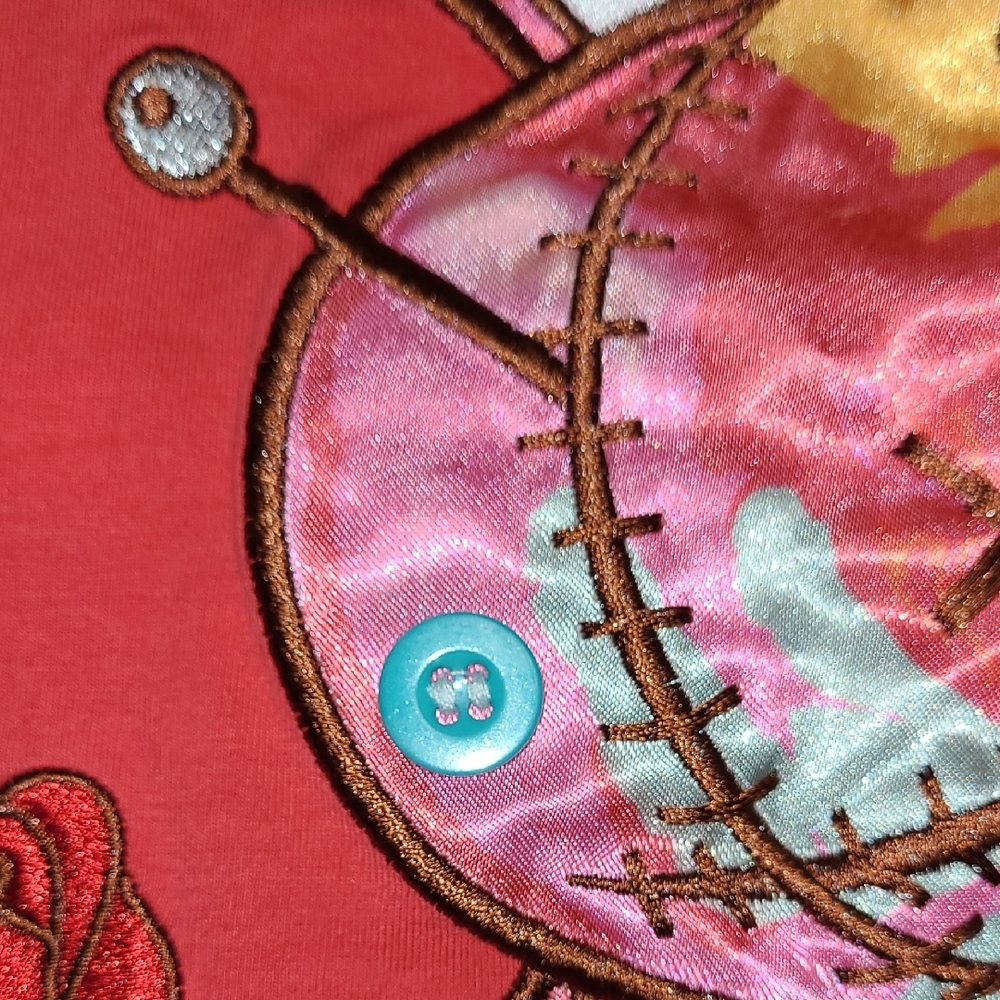BKYS  Red emroidered Hologram Multicolor Graphic Tee with Lucky Charm Design L - Picture 10 of 12